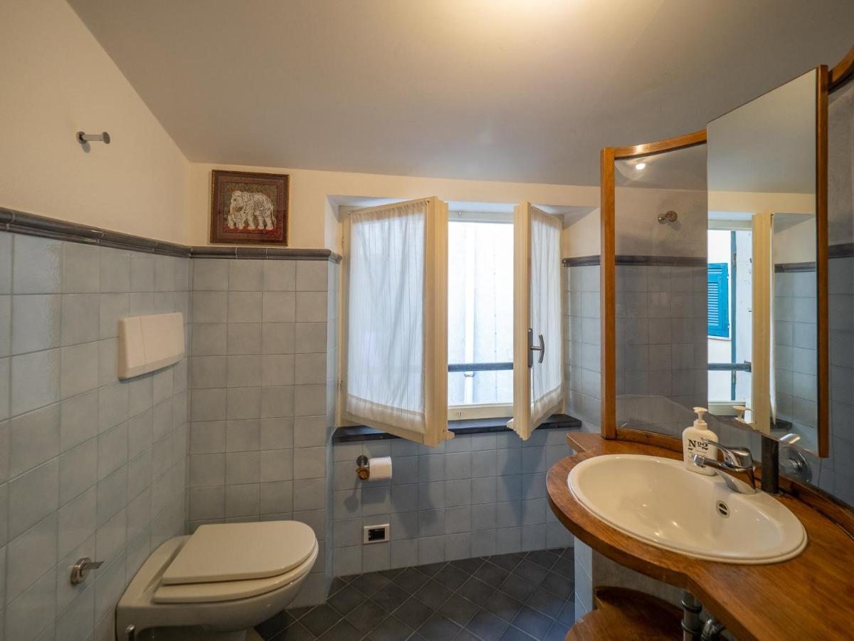 Lassu Apartment With View Вернаца Екстериор снимка