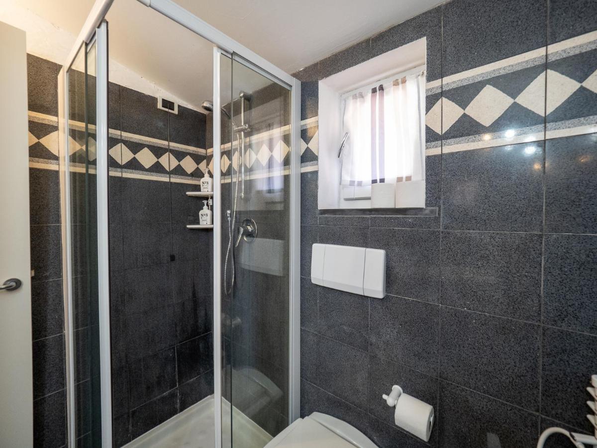 Lassu Apartment With View Вернаца Екстериор снимка