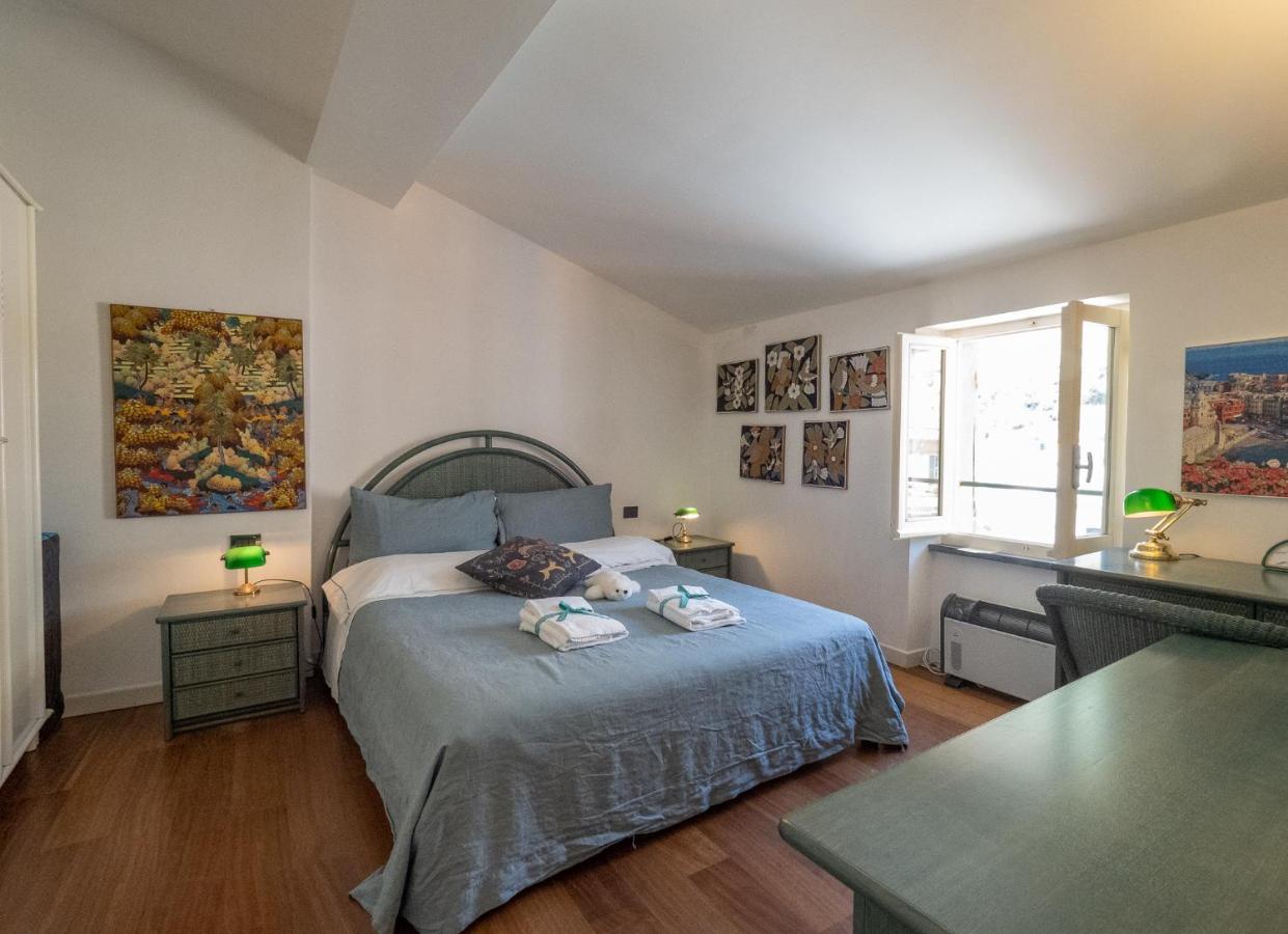 Lassu Apartment With View Вернаца Екстериор снимка